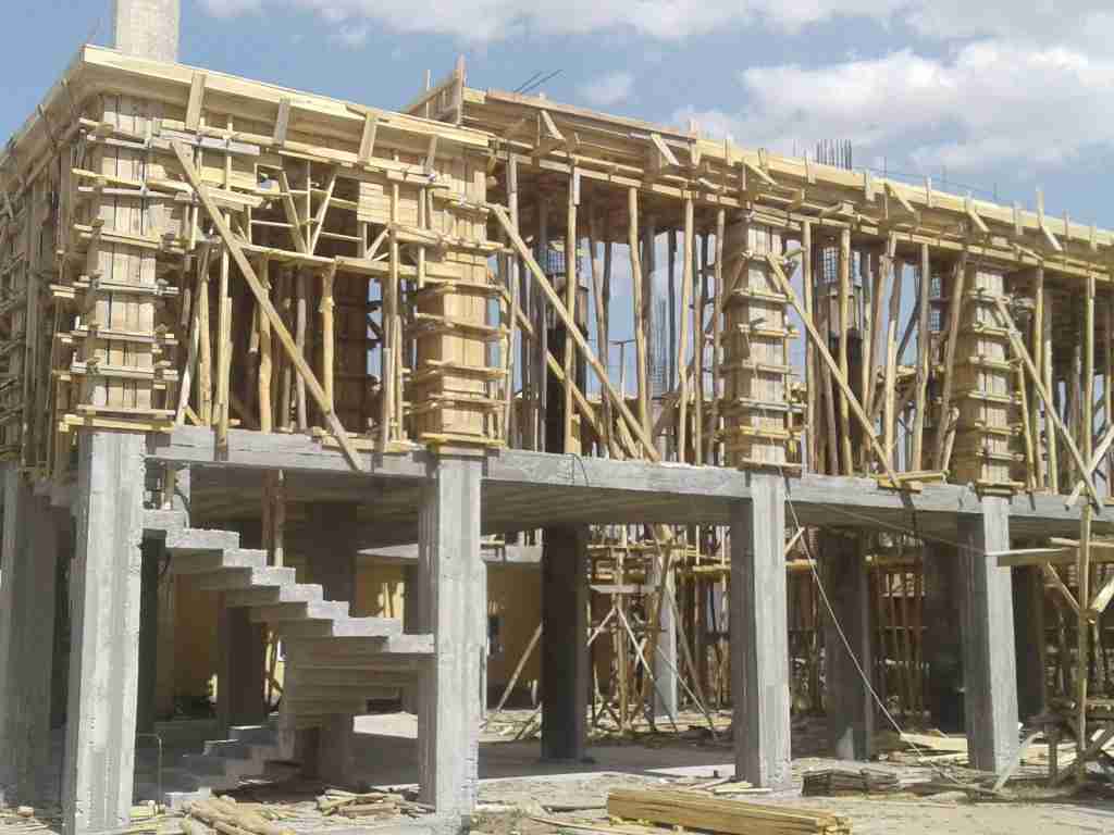 Alaplı İnşaat Kalıpçısı